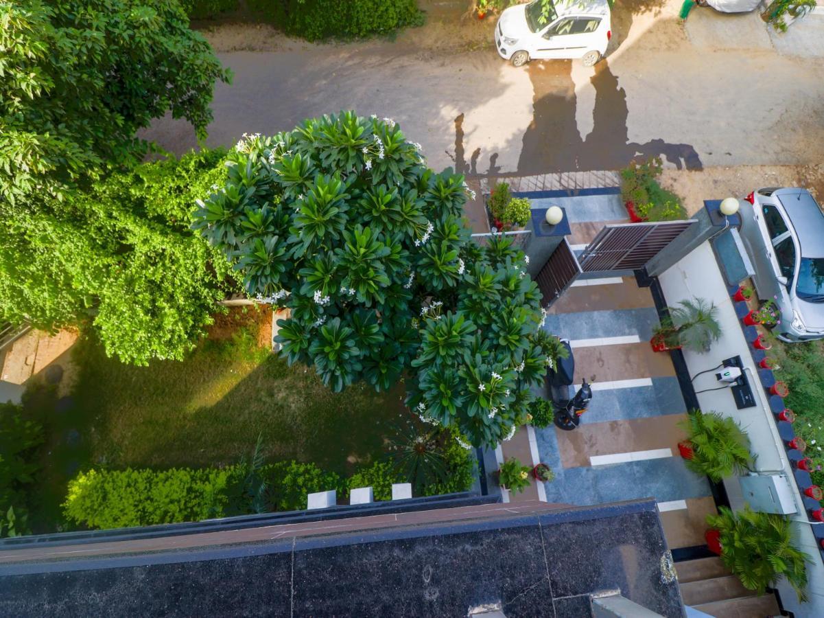 Dreamz Hospitality Gurgaon Exterior photo