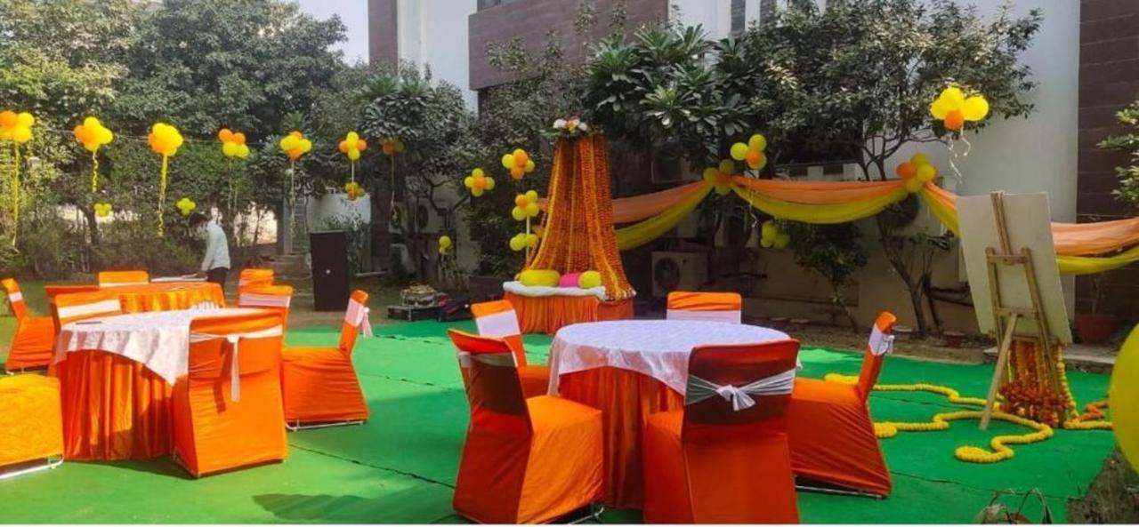 Dreamz Hospitality Gurgaon Exterior photo
